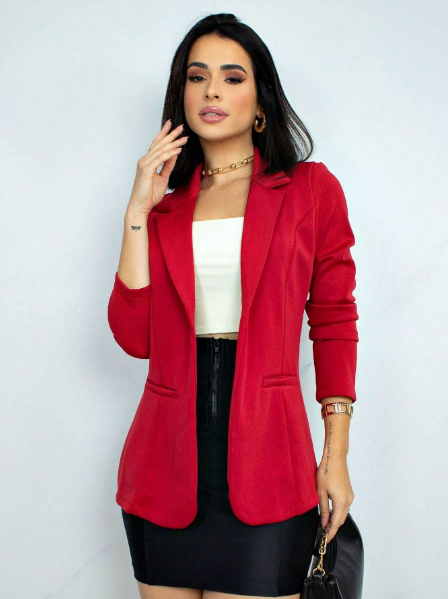 Blazer feminino alfaiataria,Blazer social feminino elegante,Blazer feminino acinturado,Blazer longo feminino atemporal,Sobretudo feminino de alfaiataria,Blazer feminino para trabalho,Blazer social feminino sofisticado
