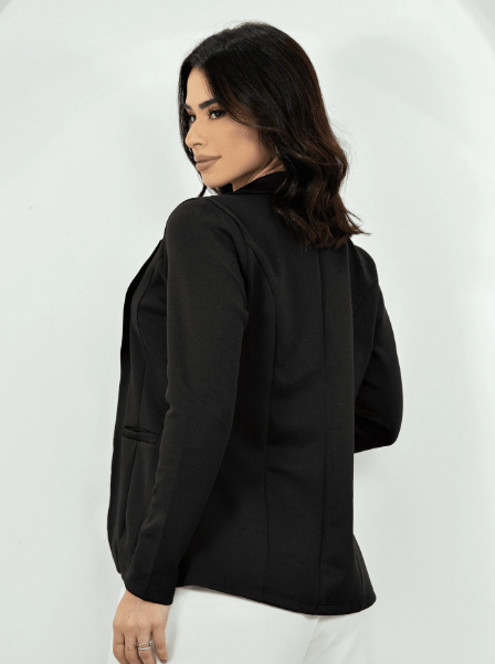 Blazer feminino alfaiataria,Blazer social feminino elegante,Blazer feminino acinturado,Blazer longo feminino atemporal,Sobretudo feminino de alfaiataria,Blazer feminino para trabalho,Blazer social feminino sofisticado
