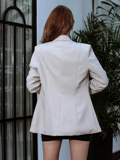Blazer feminino alfaiataria longo,Blazer longo feminino social,Blazer feminino com botões forrados,Blazer feminino com forro elegante,Blazer feminino de manga comprida,Blazer feminino gola clássica,Blazer feminino casual e social
