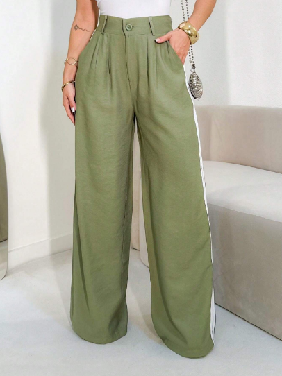 Calça pantalona feminina,
Calça com laterais largas,
Calça cintura alta feminina,
Calça pantalona social,
Calça pantalona elegante,
Calça pantalona moderna,
Calça pantalona cores vibrantes

