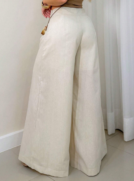 Calça pantalona feminina,
 Calça de alfaiataria feminina,
 Calça social feminina com cinto,
 Calça pantalona cintura alta,
 Calça pantalona elegante,
 Calça pantalona moderna,
 Calça pantalona cores vibrantes,