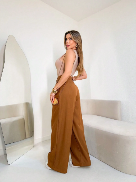 Calça pantalona feminina,
 Calça de alfaiataria feminina,
 Calça social feminina com cinto,
 Calça pantalona cintura alta,
 Calça pantalona elegante,
 Calça pantalona moderna,
 Calça pantalona cores vibrantes,