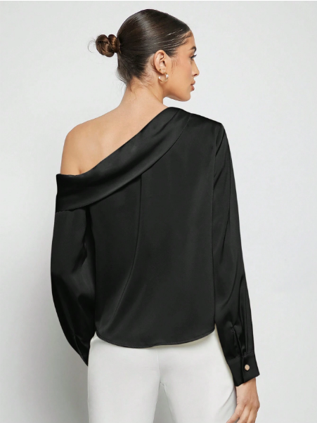 Camisa feminina cetim elegante,Blusa cetim manga longa feminina,Camisa cetim com recorte nos ombros,Camisa cetim plissada feminina,Blusa feminina cetim decote assimétrico,Camisa social feminina cetim,Camisa cetim feminina para eventos