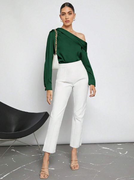 Camisa feminina cetim elegante,Blusa cetim manga longa feminina,Camisa cetim com recorte nos ombros,Camisa cetim plissada feminina,Blusa feminina cetim decote assimétrico,Camisa social feminina cetim,Camisa cetim feminina para eventos