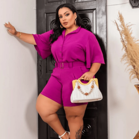 Conjunto plus size feminino,Shorts e camisa plus size,Moda plus size verão,Roupas tamanho grande femininas,Conjunto de verão plus size,Moda praia plus size,Roupas casuais plus size
