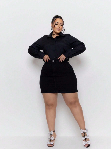 Saia jeans plus size com lycra,Saia jeans feminina plus size preta,Saia jeans feminina plus size bege,Saia jeans plus size cintura alta,Saia jeans plus size elastano, Saia jeans plus size cores variadas,Saia jeans plus size confortável