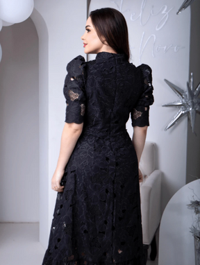 Vestido lese de algodão,
Vestido com mangas bufantes,
Vestido romântico feminino,
Vestido com babados na bainha,
Vestido de cintura alta elegante,
Vestido de colarinho baixo,
Vestido bordado feminino,
